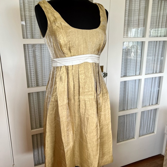 Vera Wang Dress - Picture 3 of 13